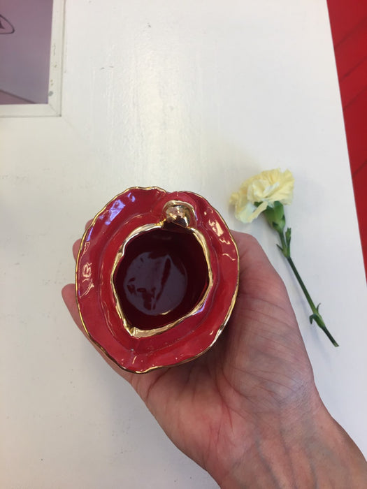House of Daan |  Vulva Vaasje rood porselein