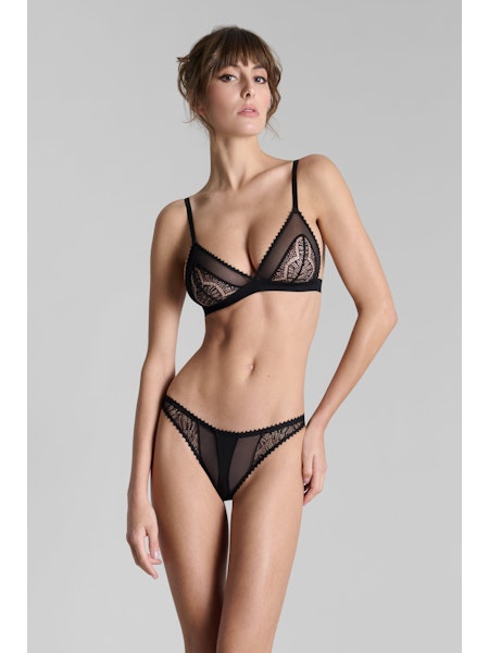 Maison Close | Accroche Coeur | open string