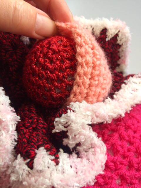 House of Daan | crochet vulva
