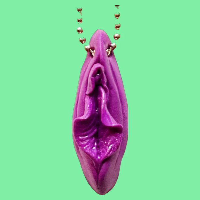 Pussy Pendant | Denise Rosenboom | vulvar necklace