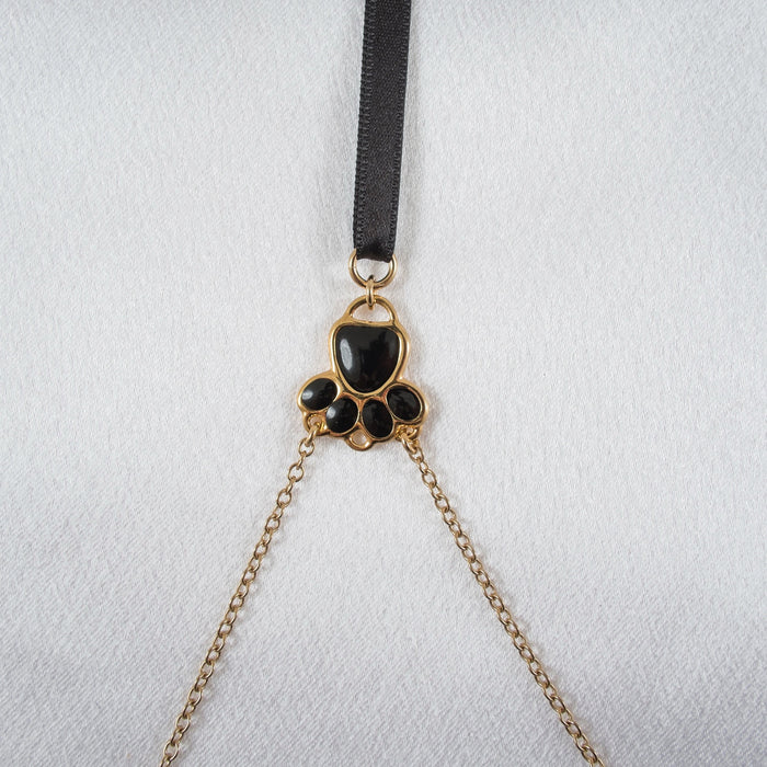 Sylvie Monthulé |  Fluwelen kattenpoot | Borstsieraad Goud