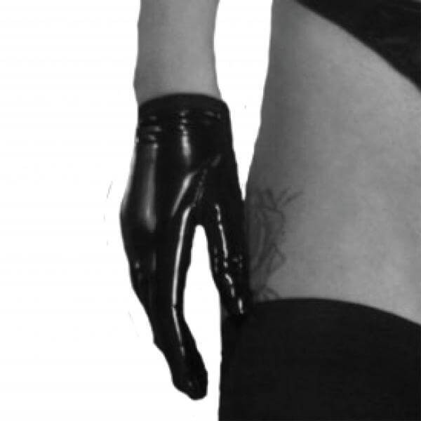 Patrice Catanzaro | Molly korte handschoentjes | zwart lak - Mail & Female