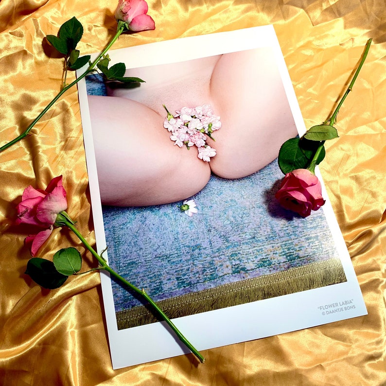 Daantje Bons | Flower Labia | A3 Poster