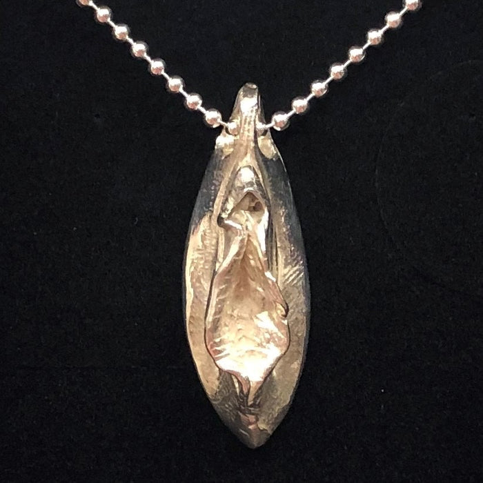 Pussy Pendant | Denise Rosenboom | vulva necklace | silver